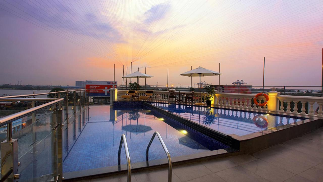 Le Maritime, Kochi By Westbridge Hotel Exterior foto