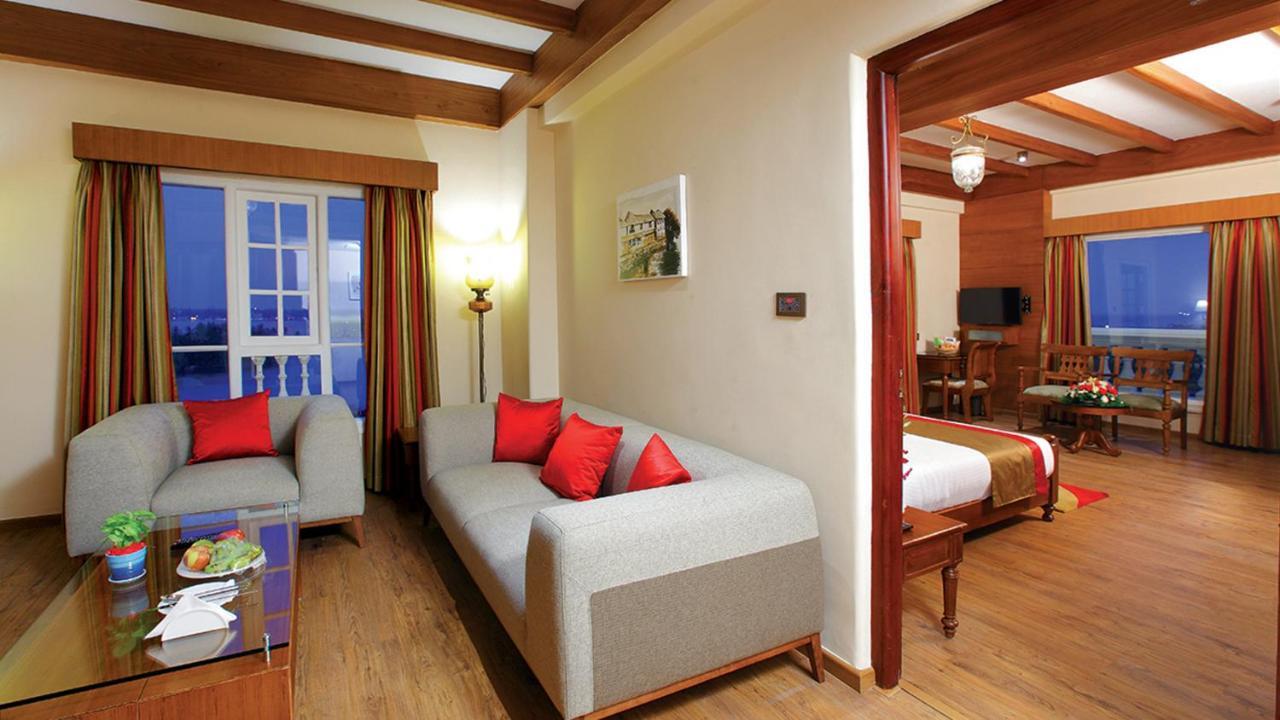 Le Maritime, Kochi By Westbridge Hotel Exterior foto