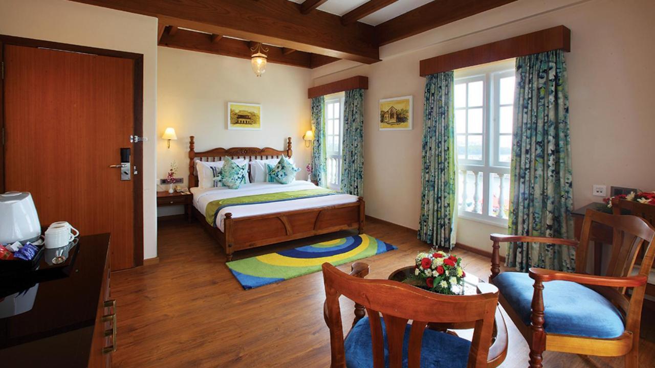 Le Maritime, Kochi By Westbridge Hotel Exterior foto