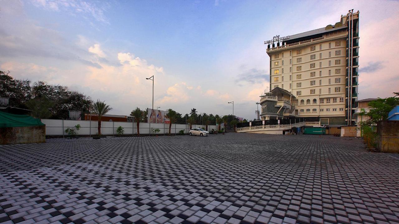Le Maritime, Kochi By Westbridge Hotel Exterior foto
