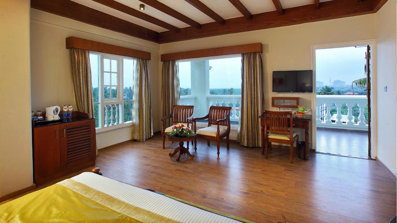 Le Maritime, Kochi By Westbridge Hotel Exterior foto