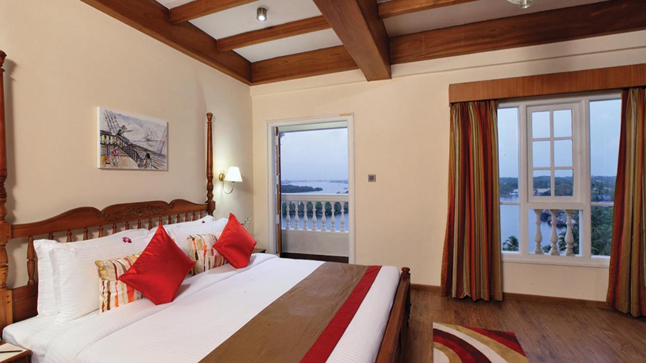 Le Maritime, Kochi By Westbridge Hotel Exterior foto