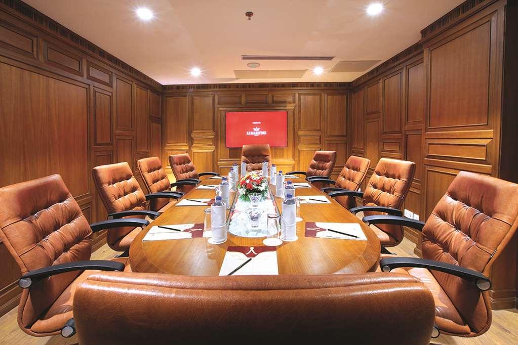 Le Maritime, Kochi By Westbridge Hotel Facilități foto