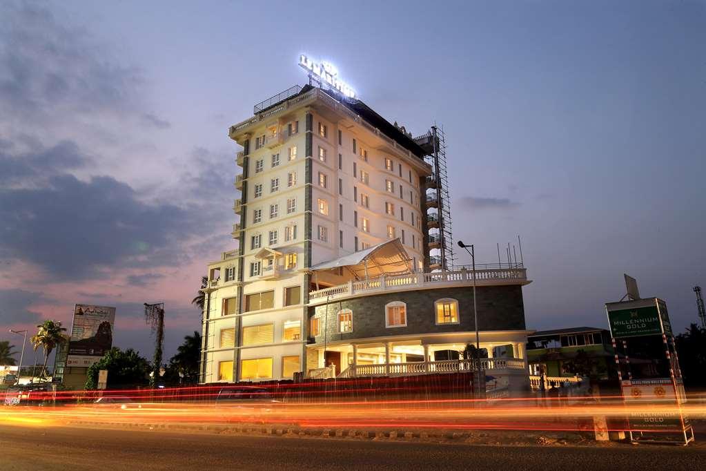 Le Maritime, Kochi By Westbridge Hotel Exterior foto